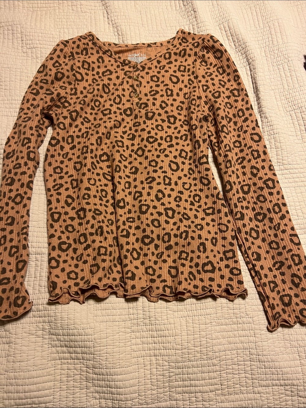 Cat & Jack Girls Long Sleeve Leopard Print Ribbed Top - Tan and Black